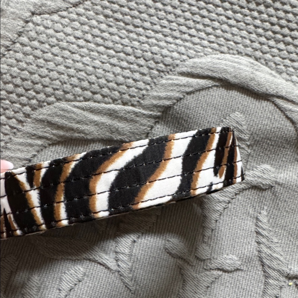 NWOT Lug 1 inch crossbody strap - Zebra